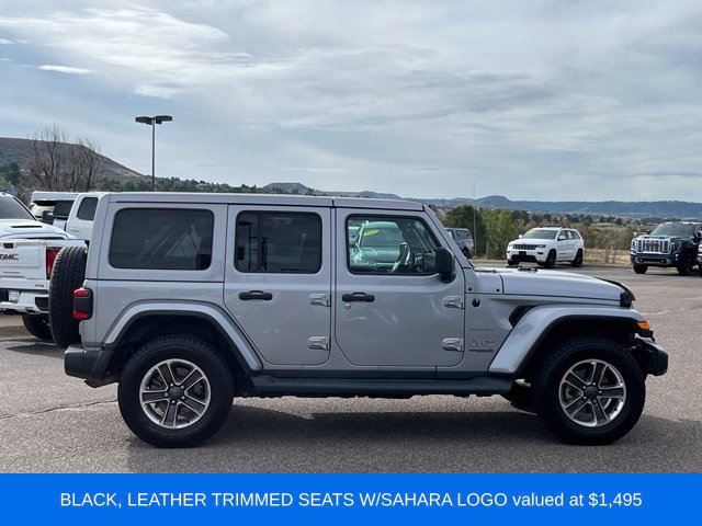 Used 2018 Jeep Wrangler Unlimited Sahara AWD/4WD image 7