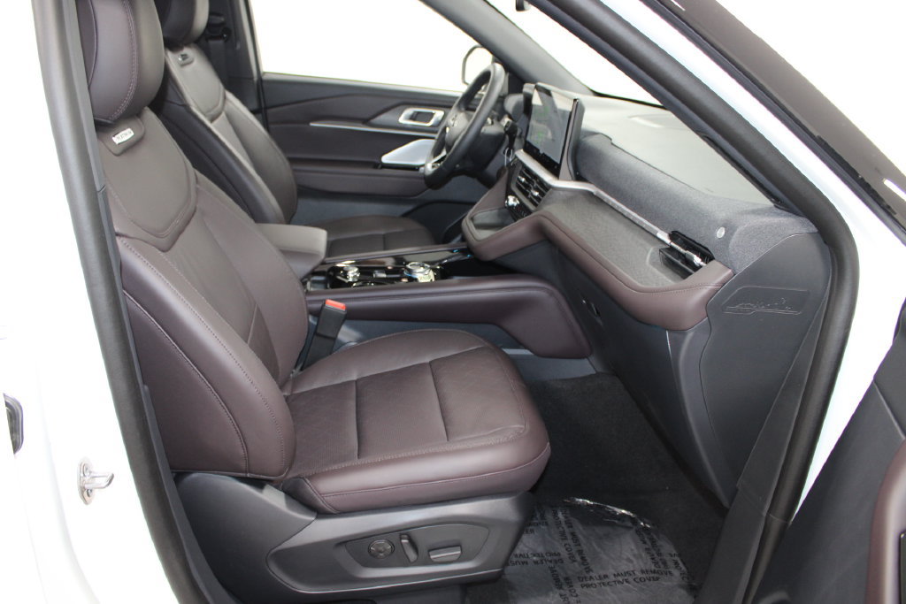 New 2026 Ford Explorer Platinum RWD image 28
