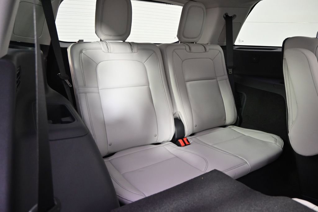 New 2026 Lincoln Aviator Reserve image 19