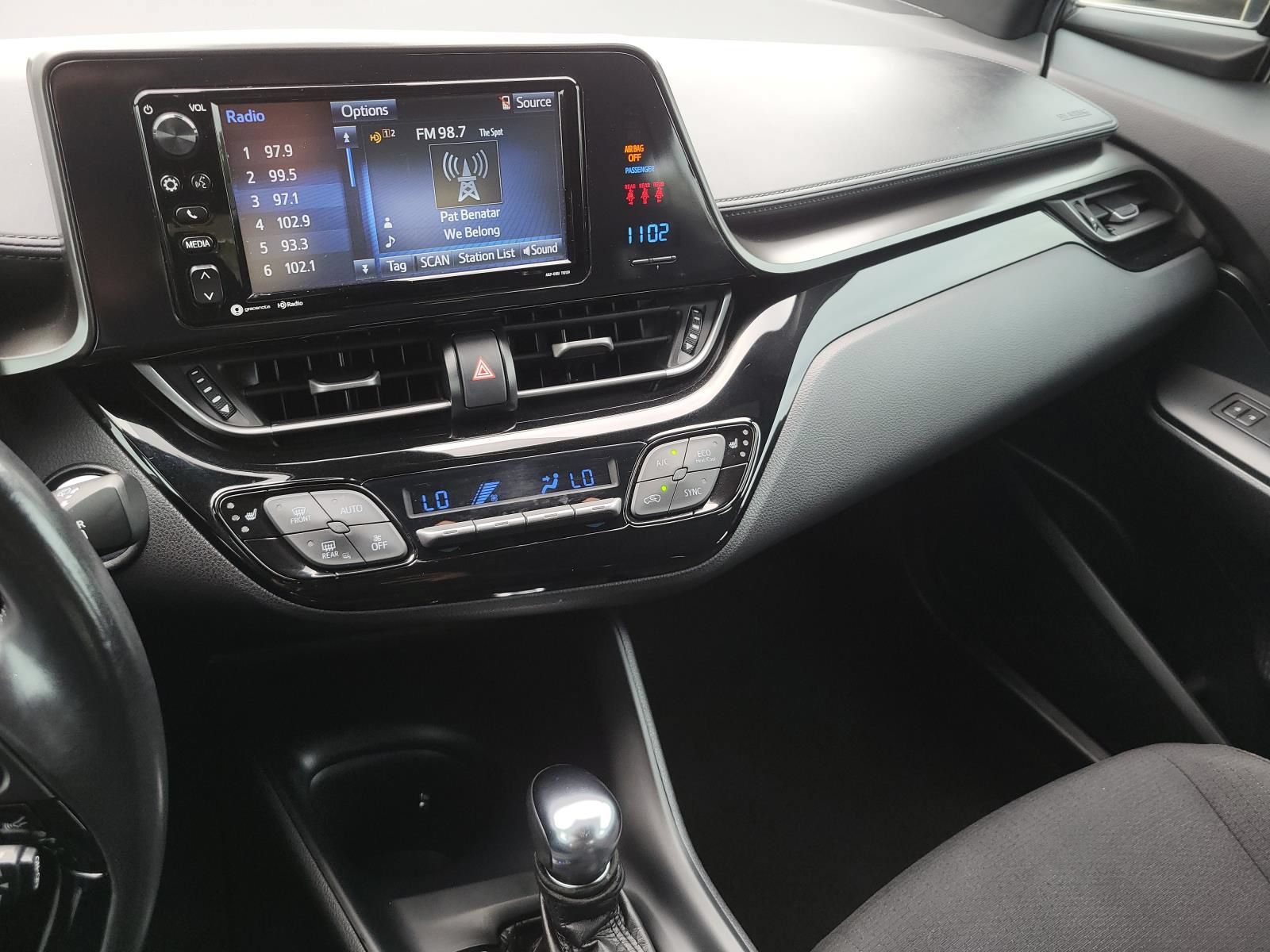 Used 2018 Toyota C-HR XLE FWD image 17
