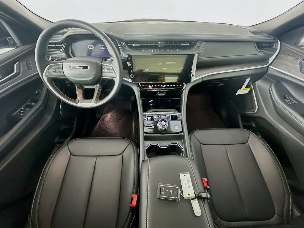 New 2026 Jeep Grand Cherokee Limited AWD/4WD image 9
