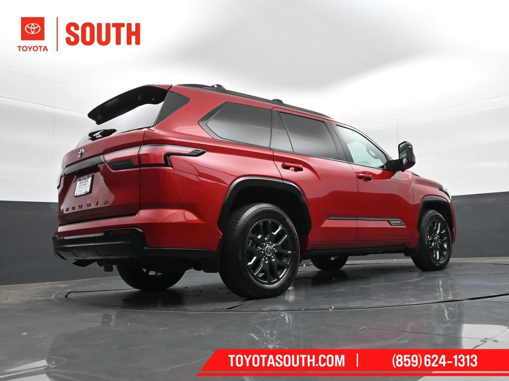 Used 2023 Toyota Sequoia Platinum AWD/4WD image 34