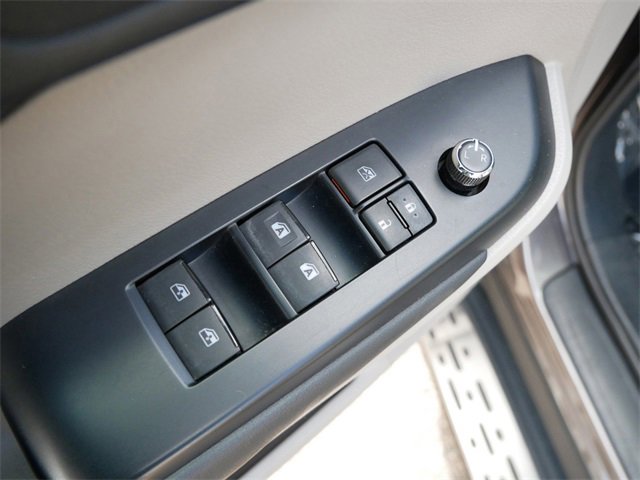 Used 2015 Toyota Highlander XLE image 13