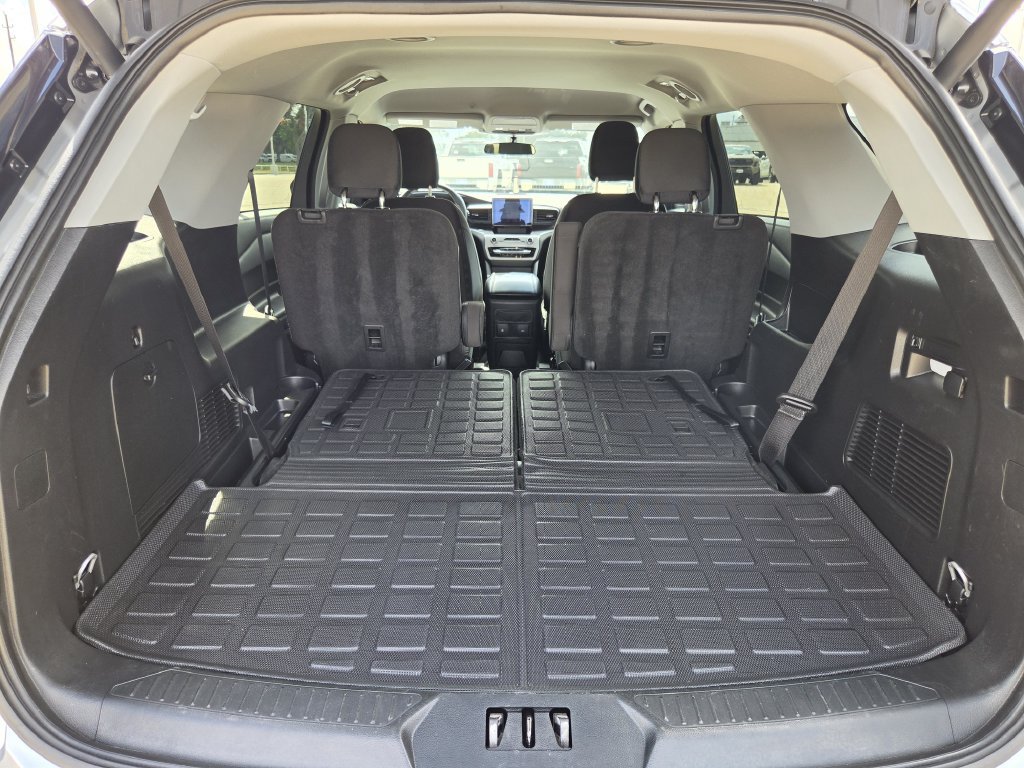 Used 2023 Ford Explorer XLT RWD image 29