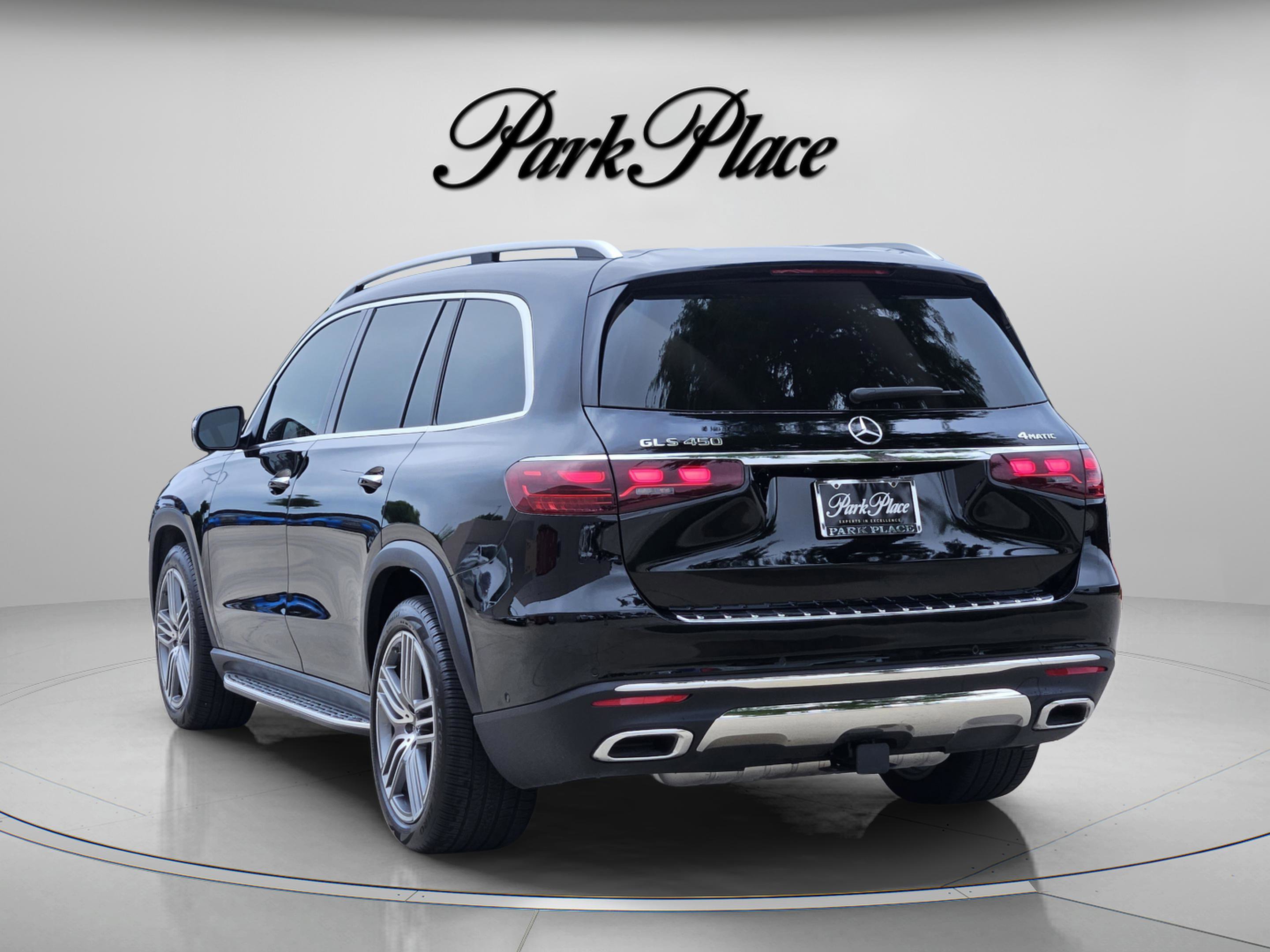 Certified 2026 Mercedes-Benz GLS 450 4MATIC image 3
