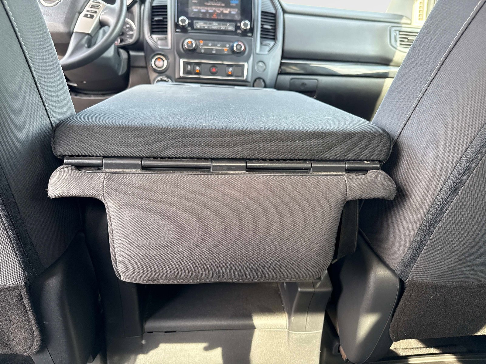 Used 2024 Nissan Titan SV AWD/4WD image 17
