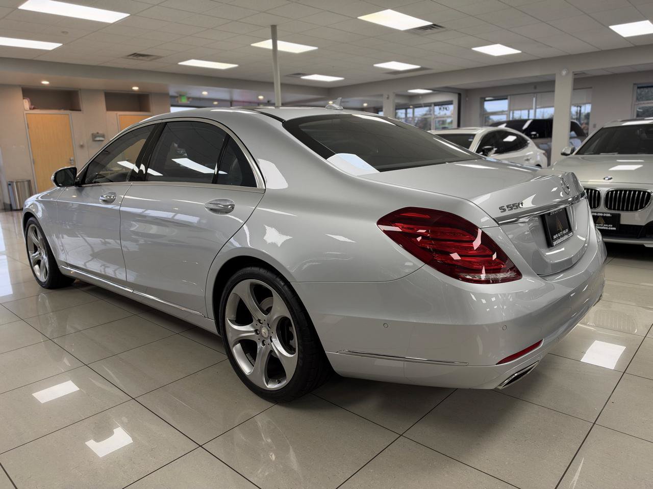 Used 2017 Mercedes-Benz S 550 Sedan image 3