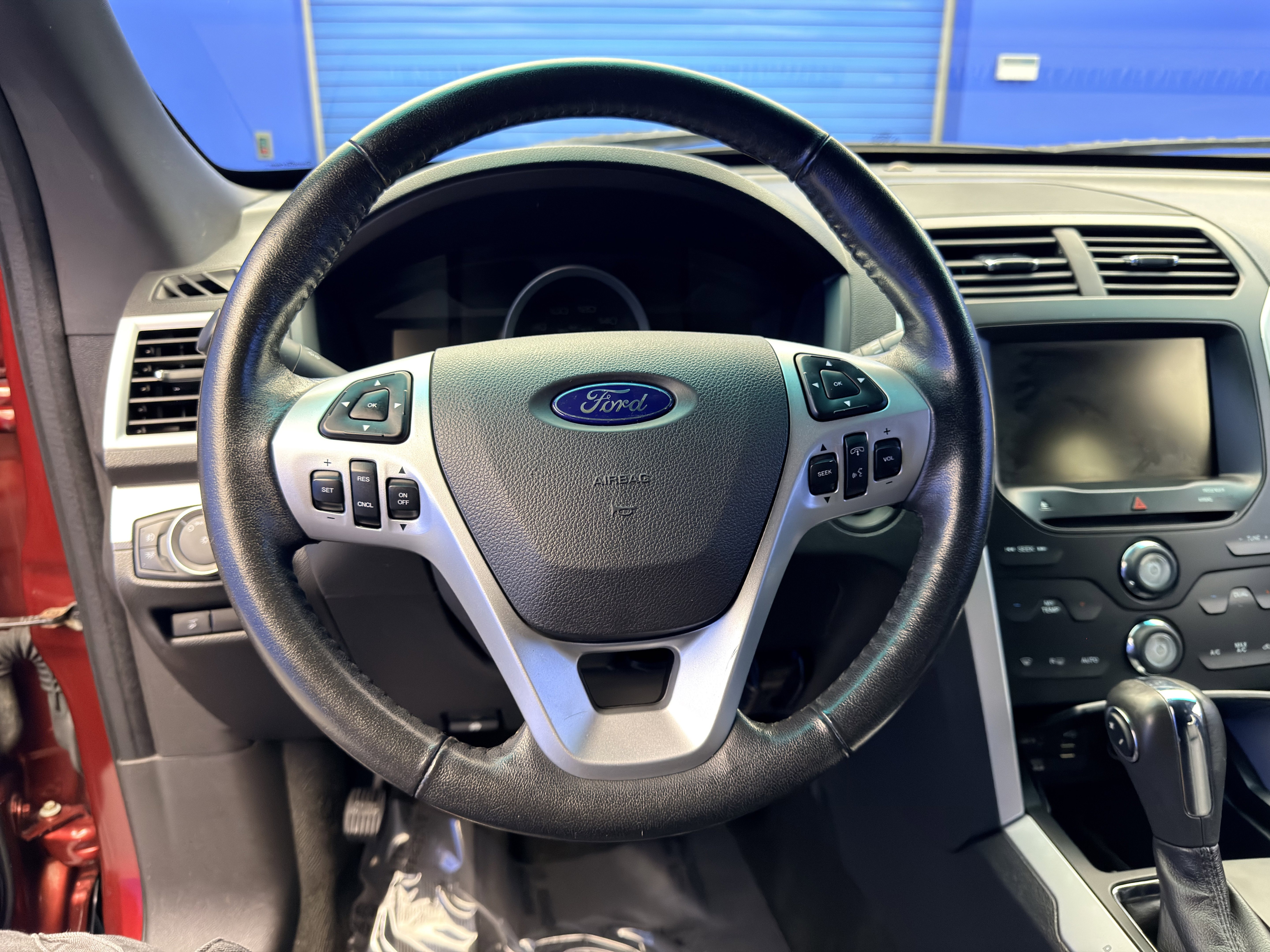 Used 2014 Ford Explorer XLT w/ Equipment Group 202A image 14