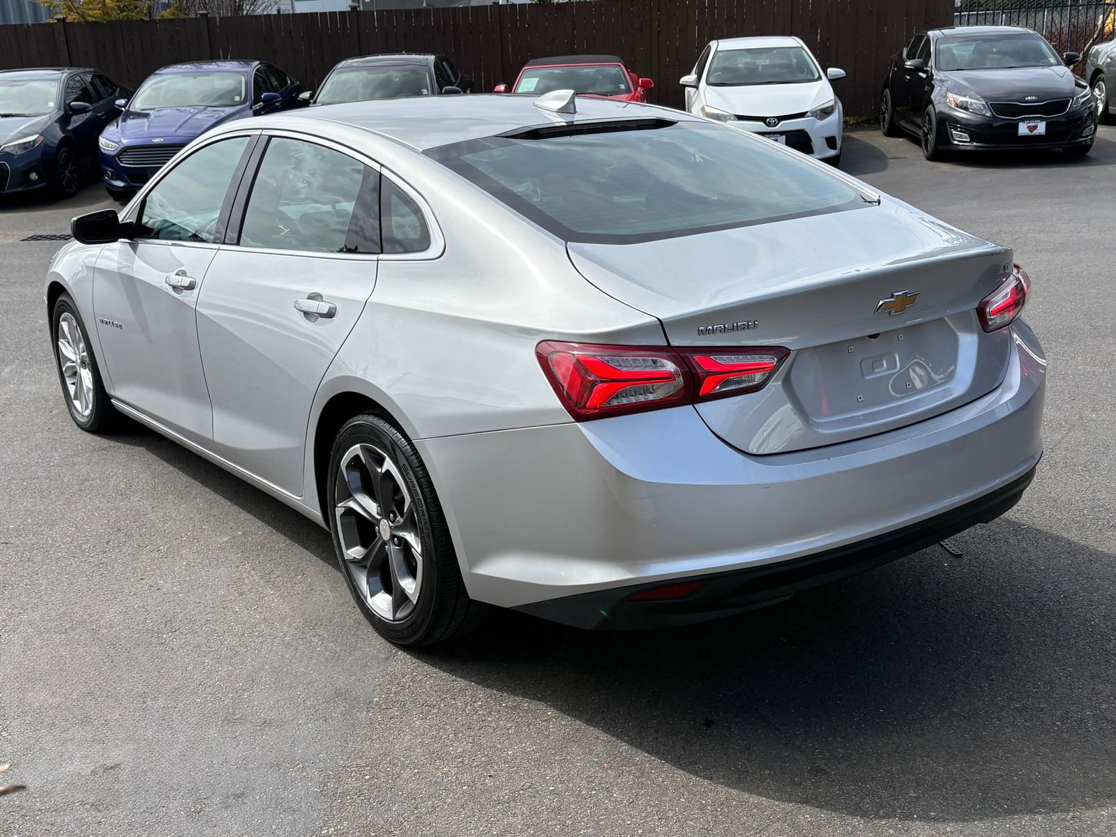 Used 2022 Chevrolet Malibu LT FWD image 5