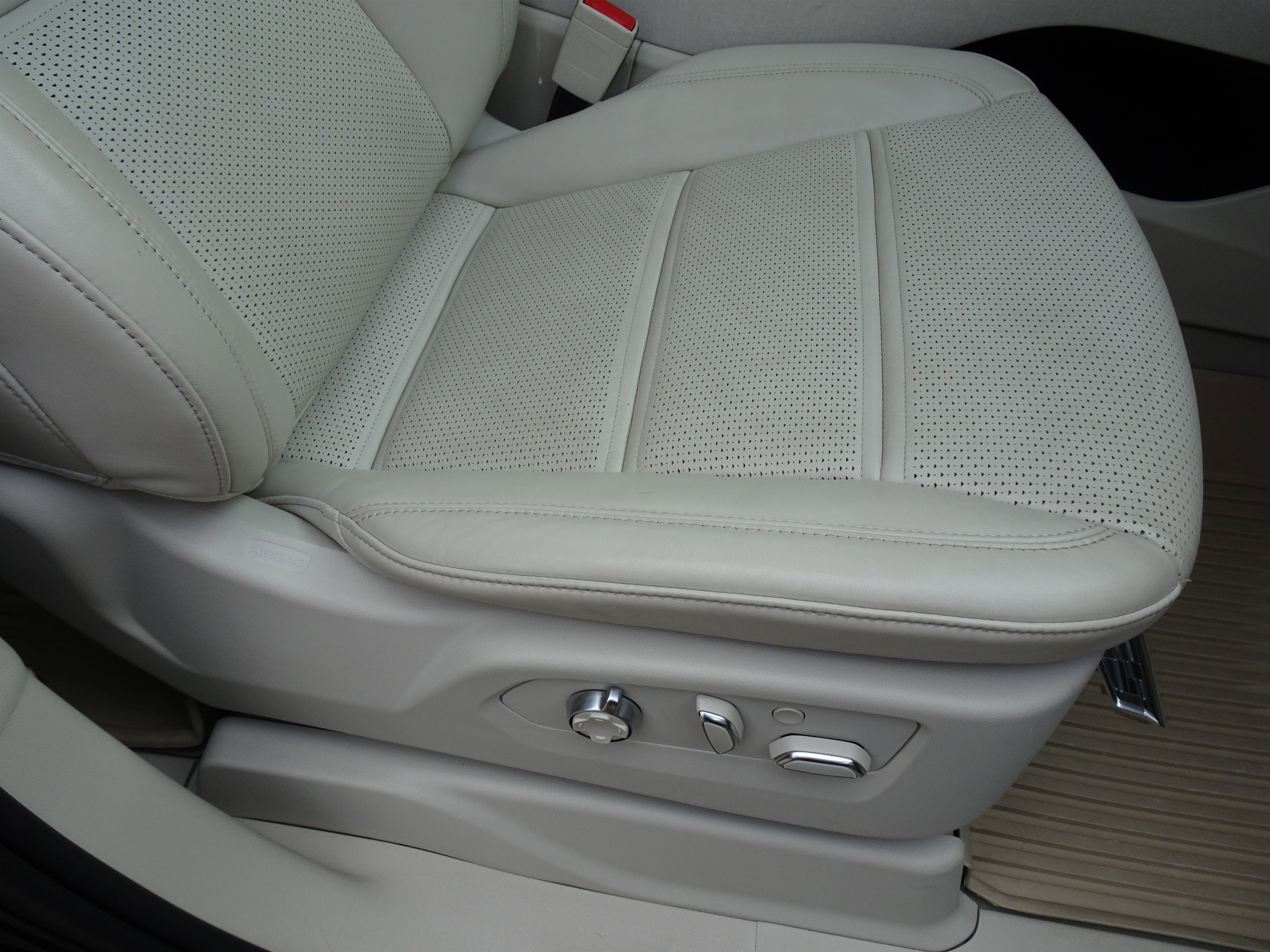 Used 2023 Cadillac Escalade Sport Platinum image 26