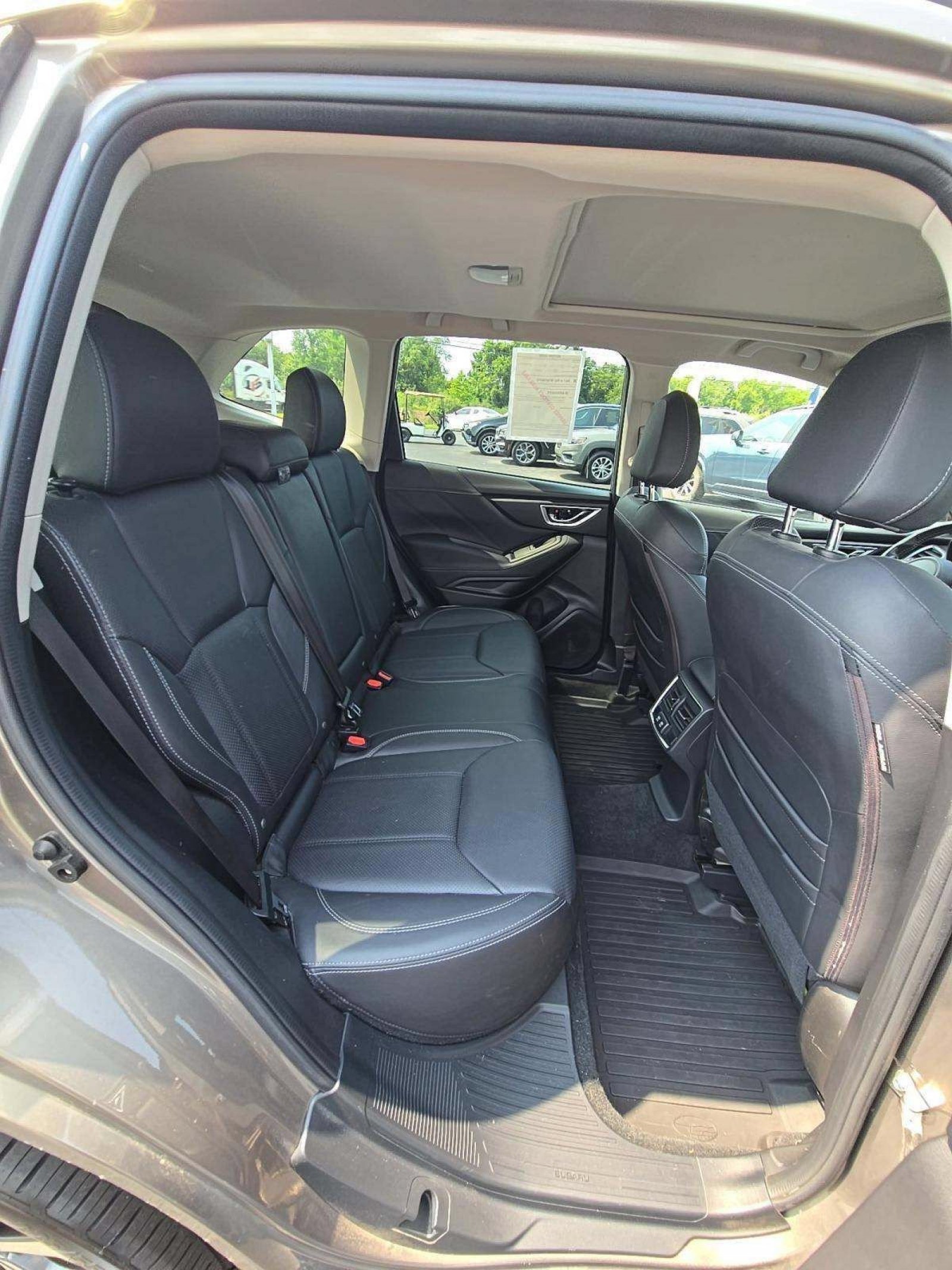 Used 2020 Subaru Forester Limited w/ Popular Package #3 AWD/4WD image 12