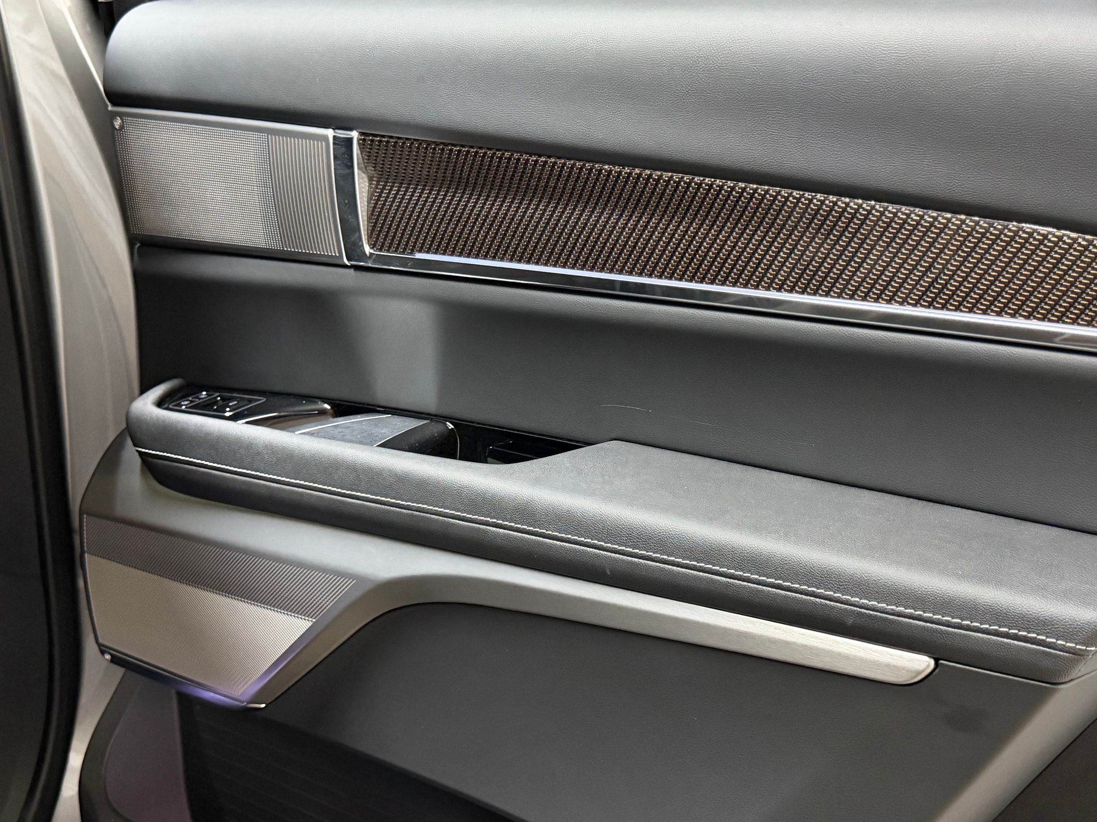 New 2026 Cadillac Vistiq Luxury AWD/4WD image 47