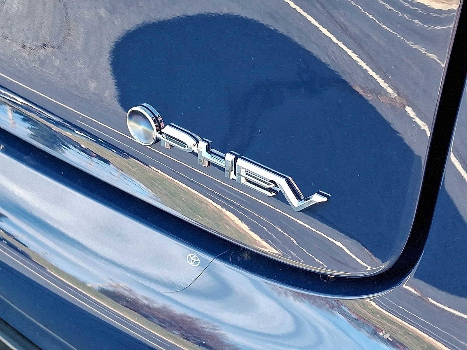 New 2026 Toyota Prius Plug-In Hybrid image 17