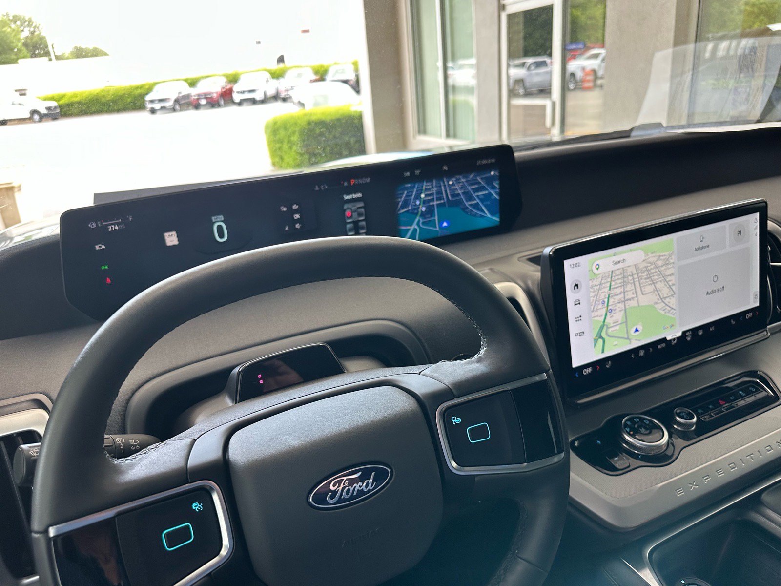 Certified 2025 Ford Expedition Active AWD/4WD image 32