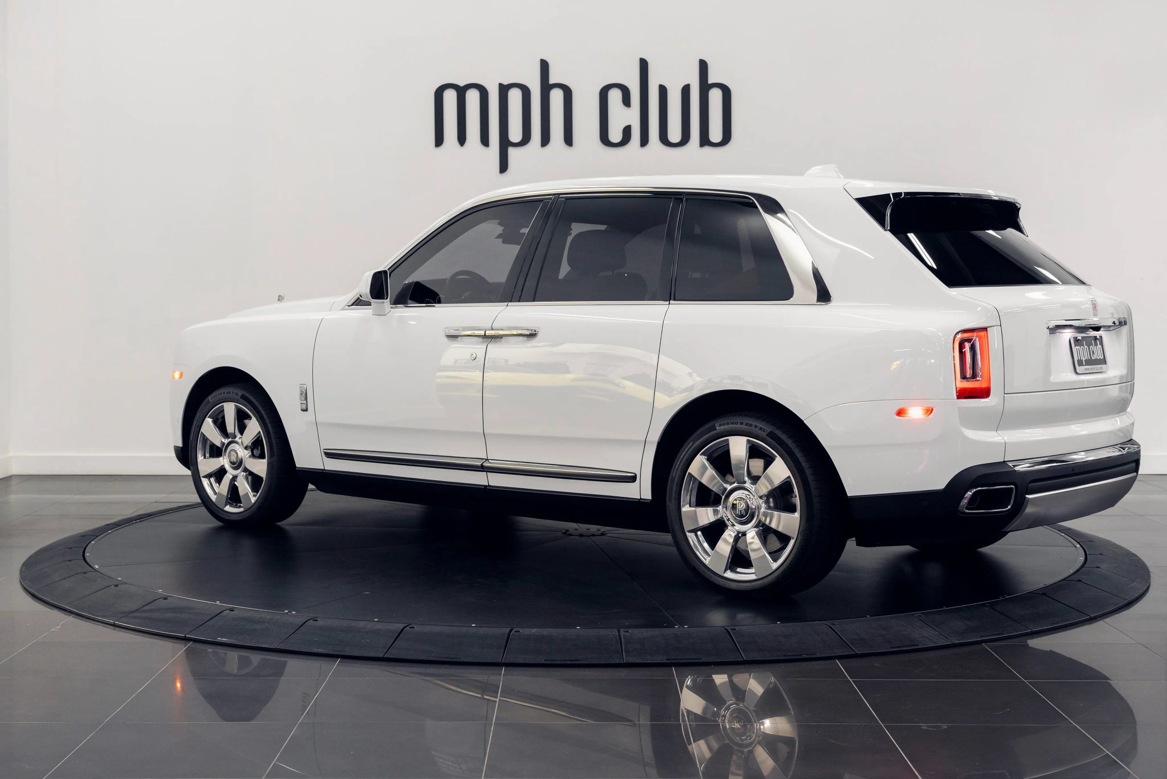 Used 2021 Rolls-Royce Cullinan AWD/4WD image 8