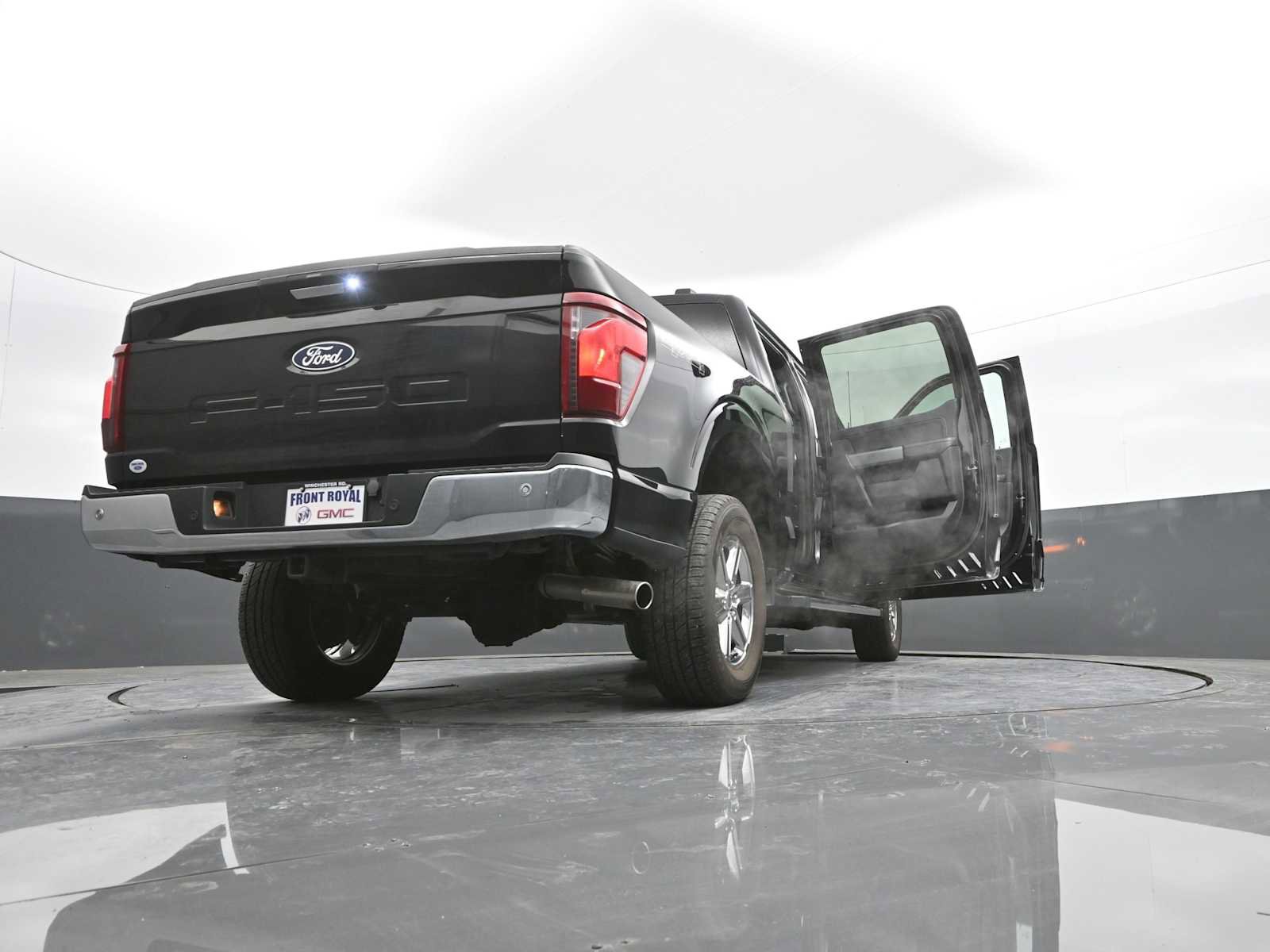 Used 2024 Ford F150 XLT w/ Mobile Office Package image 42