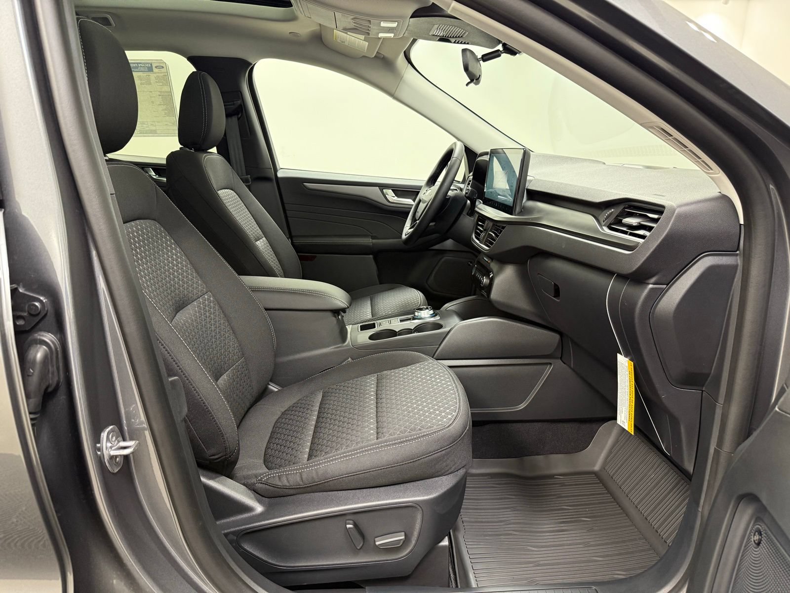 New 2026 Ford Escape Active w/ Active Premium Tech Pack FWD image 28