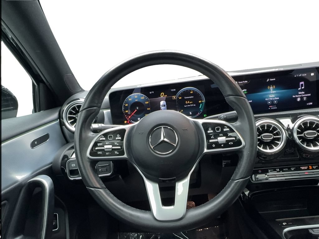 Used 2022 Mercedes-Benz A 220 image 32