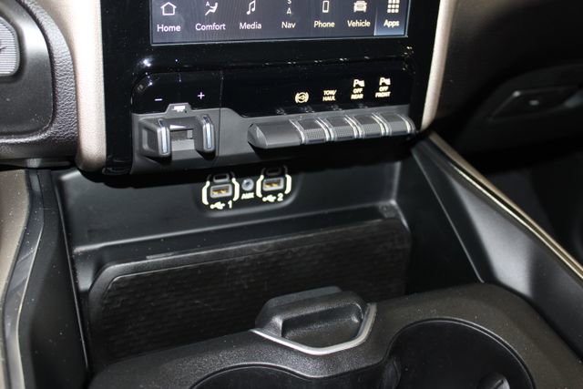 Used 2023 RAM 2500 Laramie AWD/4WD image 24