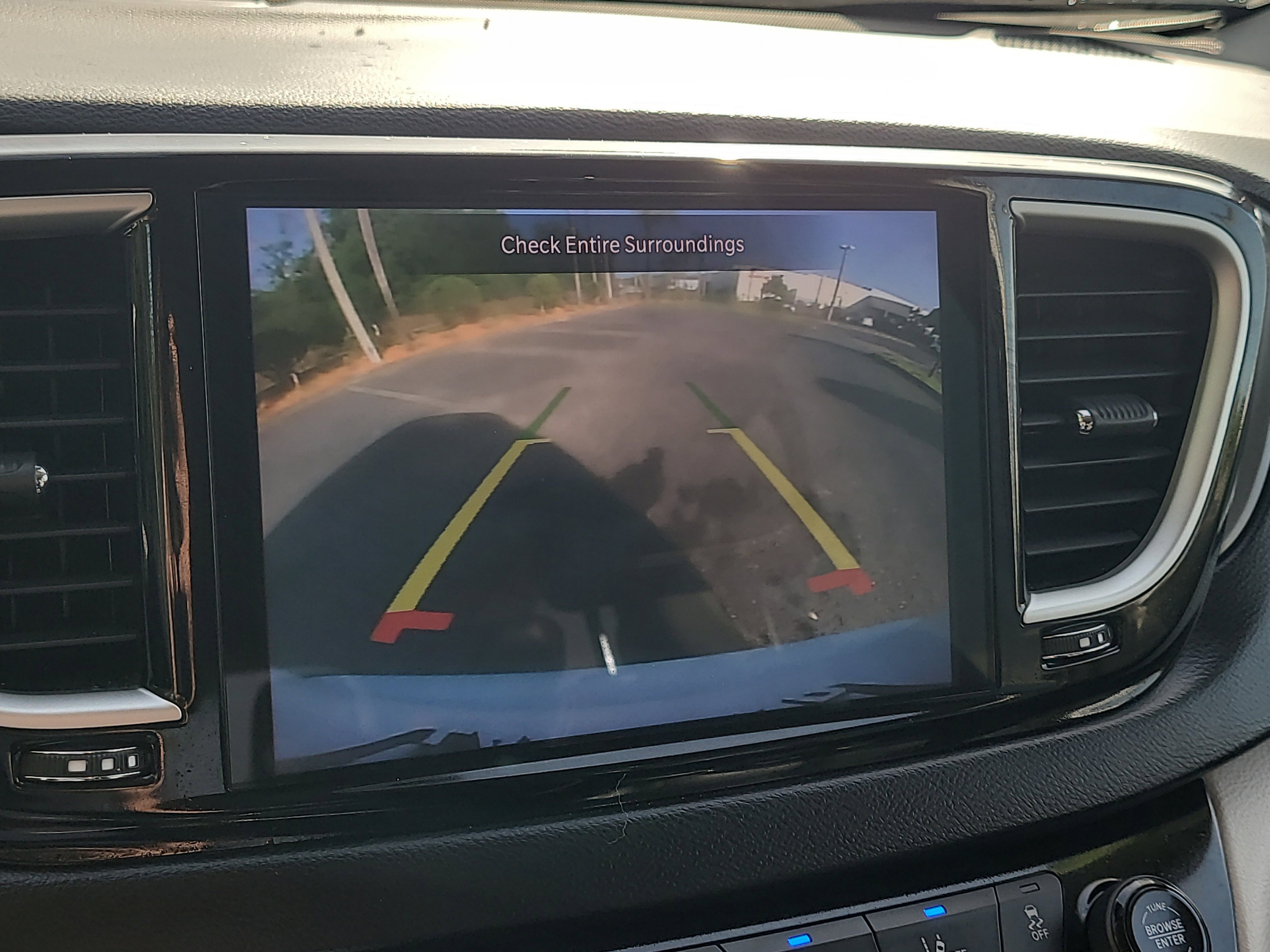 Used 2023 Chrysler Pacifica Touring-L image 26