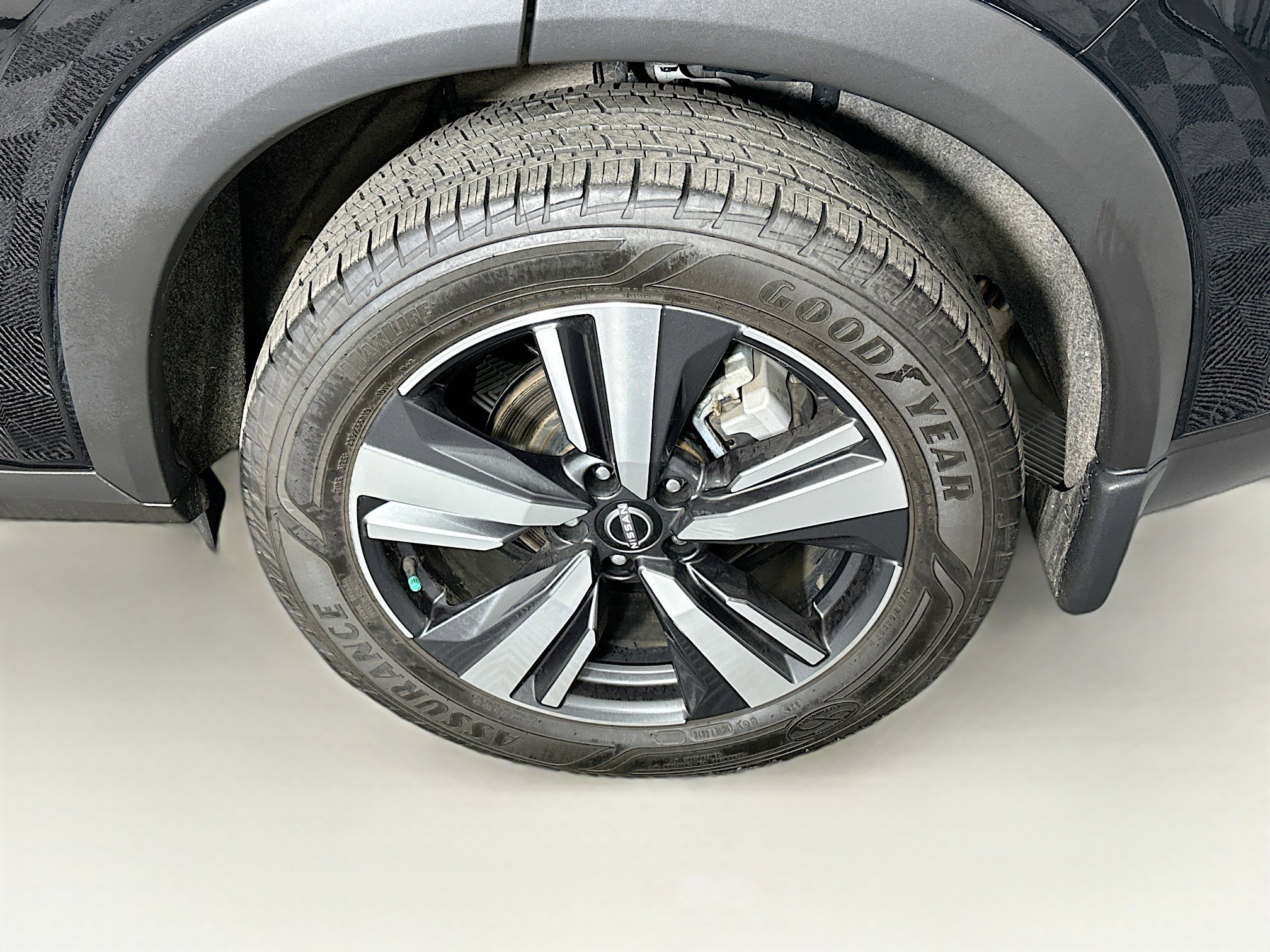 Used 2023 Nissan Rogue SL image 11