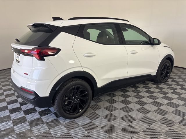 New 2027 Chevrolet Bolt RS FWD image 33