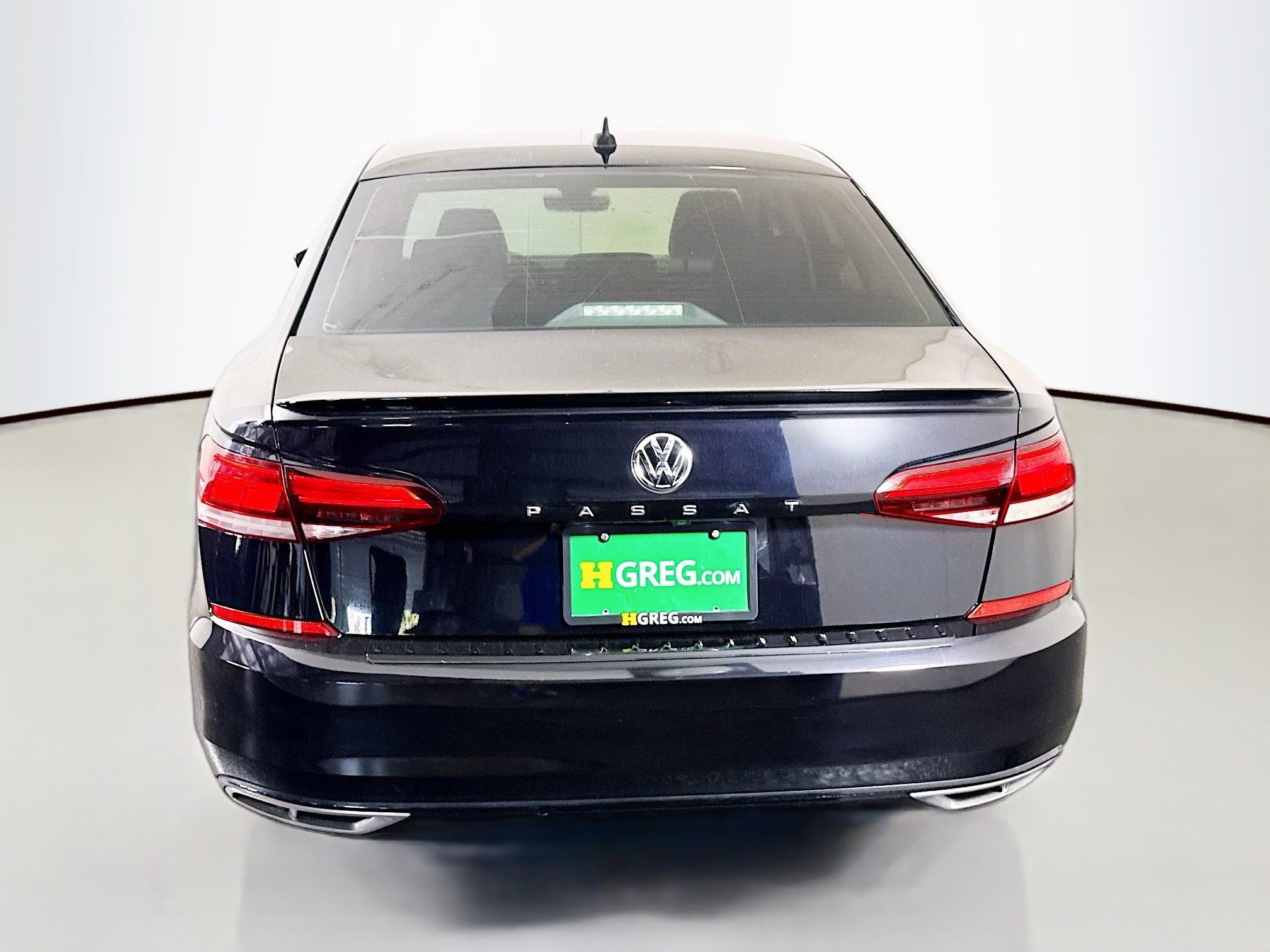 Used 2020 Volkswagen Passat 2.0T R-Line FWD image 8