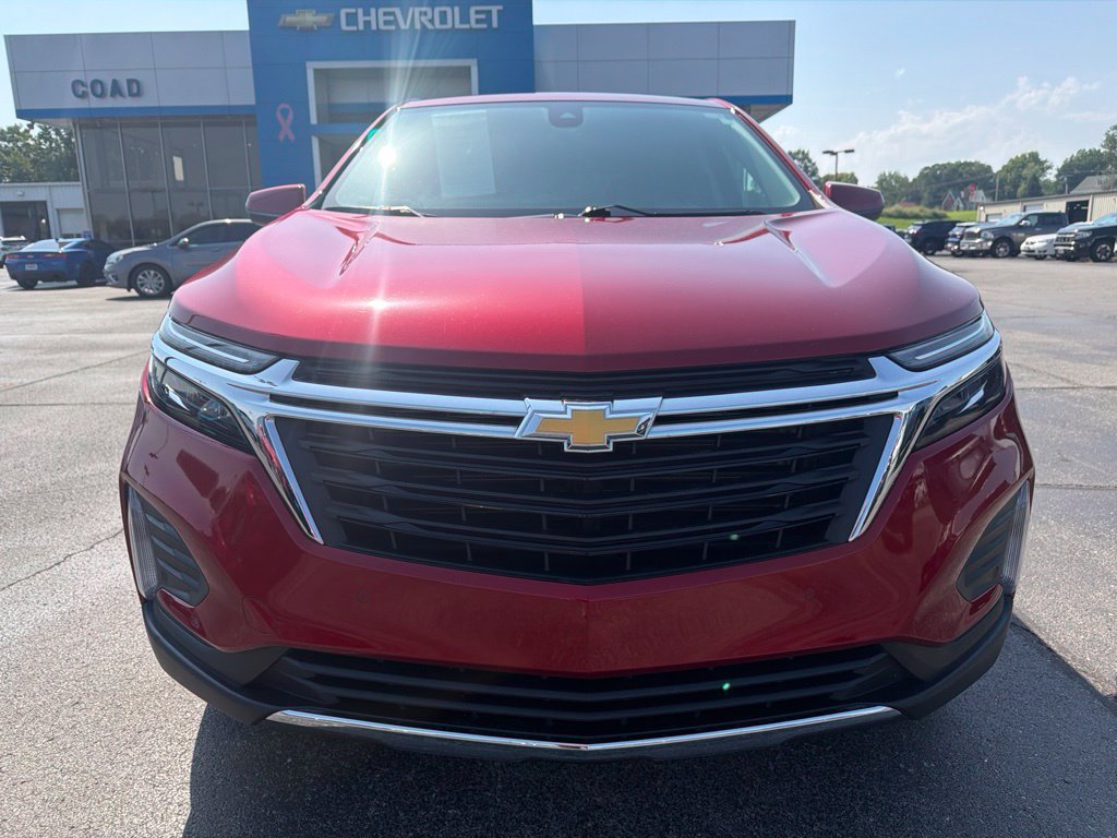 Used 2024 Chevrolet Equinox LT w/ LPO, Floor Liner Package FWD image 8