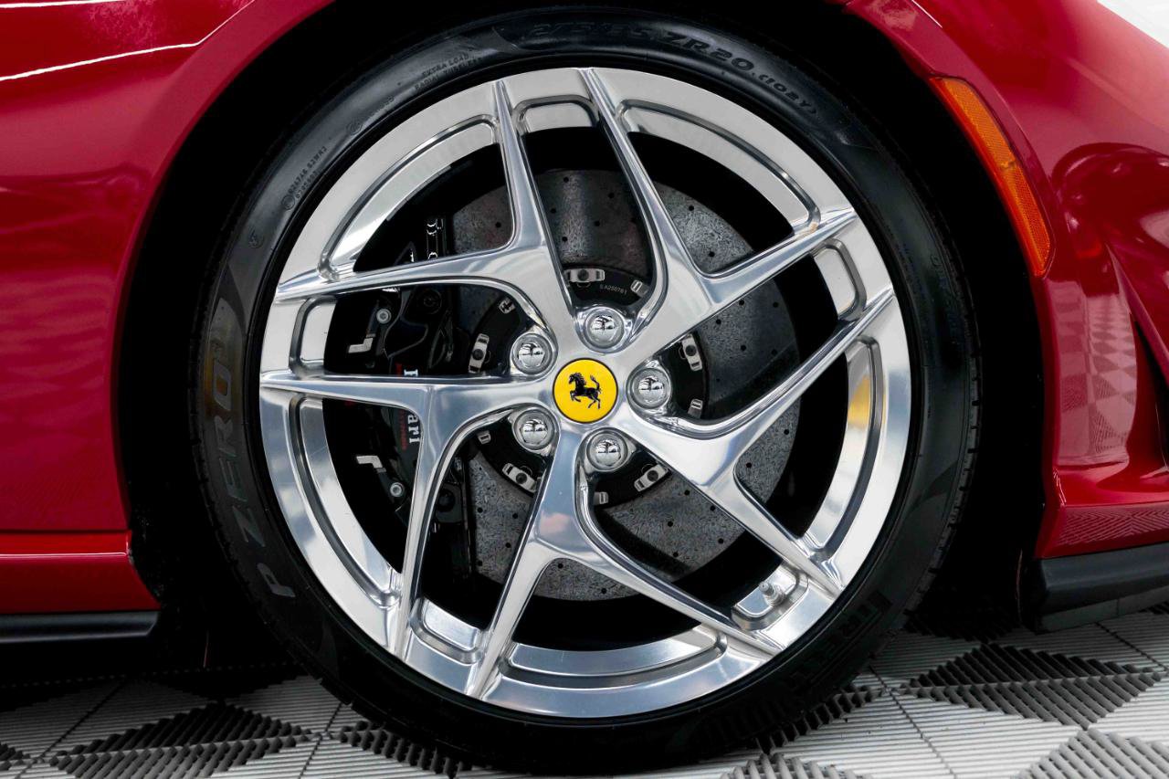 Used 2018 Ferrari 812 Superfast RWD image 45