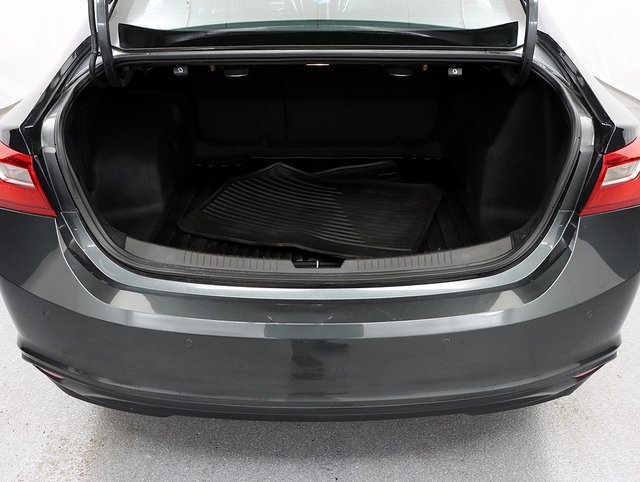 Used 2016 Chevrolet Malibu LT w/ Leather Package image 28