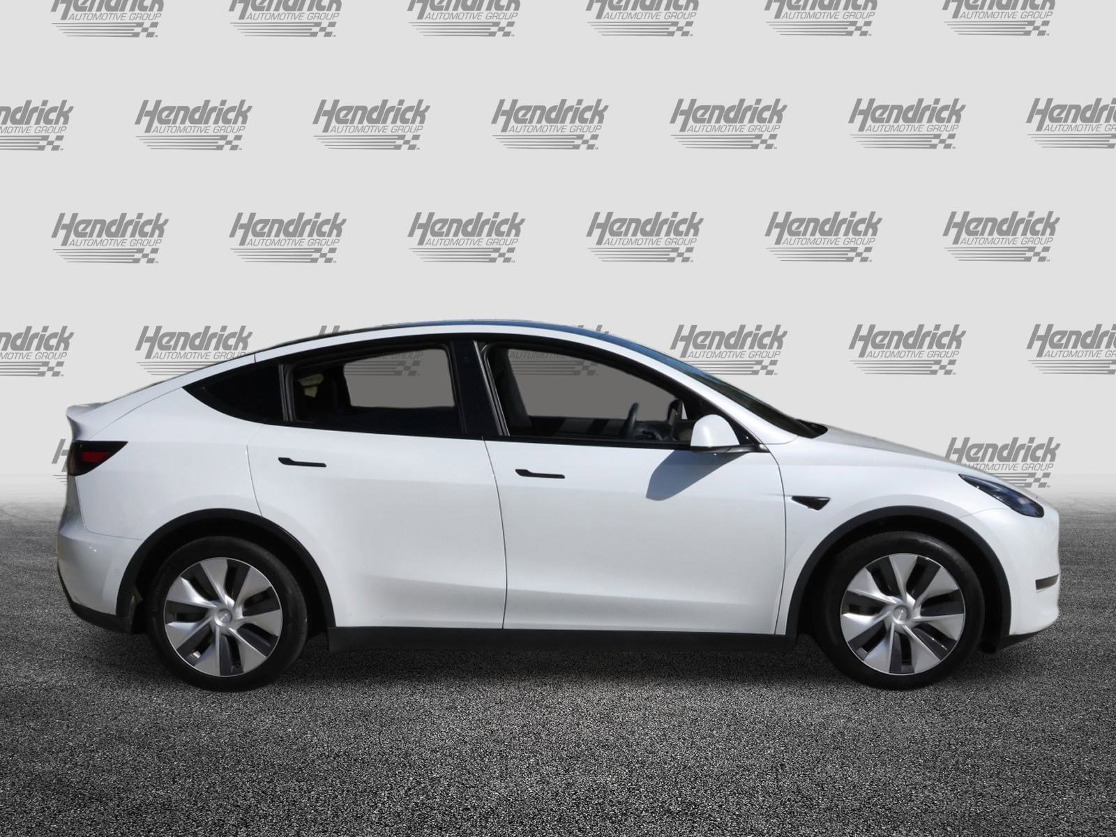 Used 2021 Tesla Model Y Long Range image 10