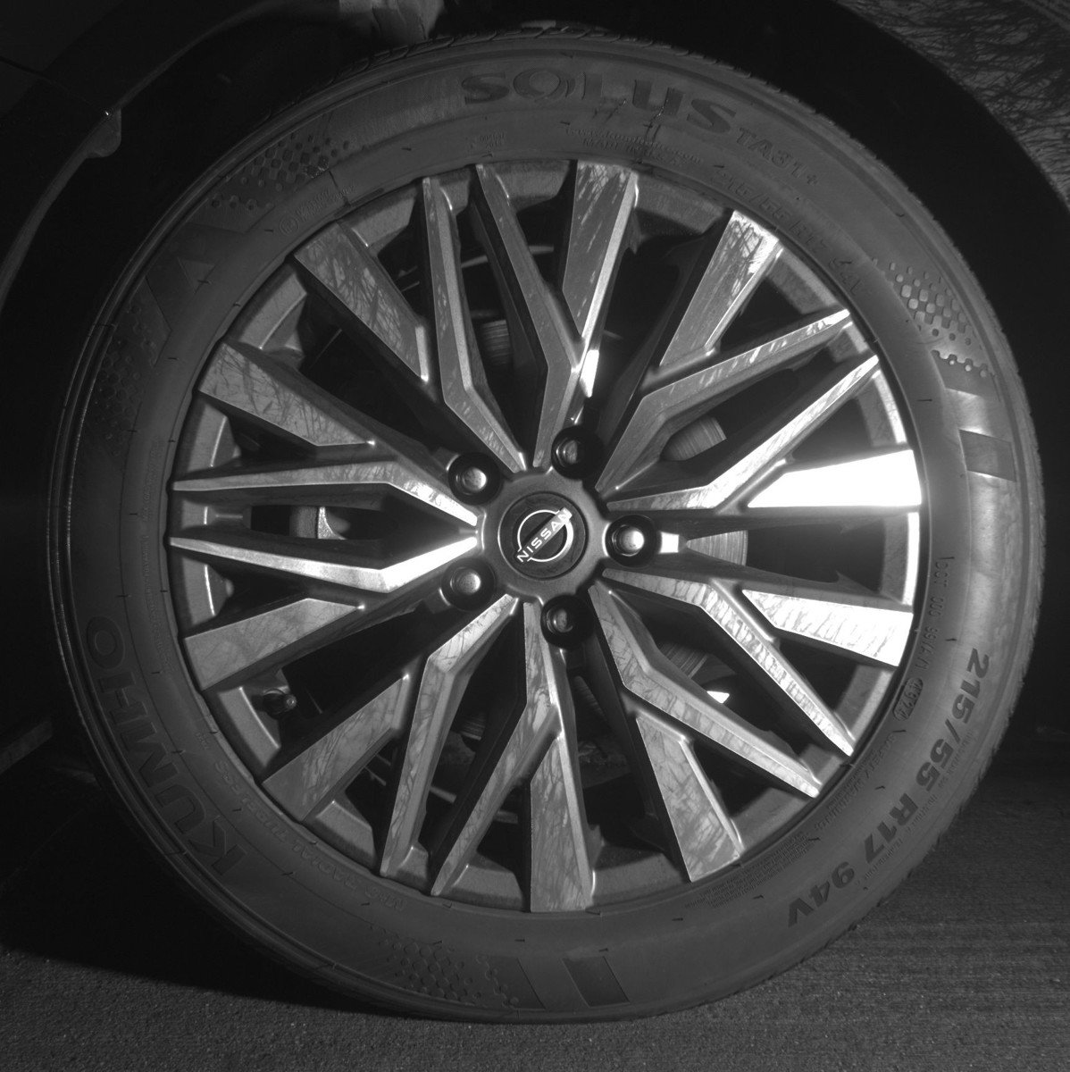 Used 2025 Nissan Altima 2.5 SV image 12