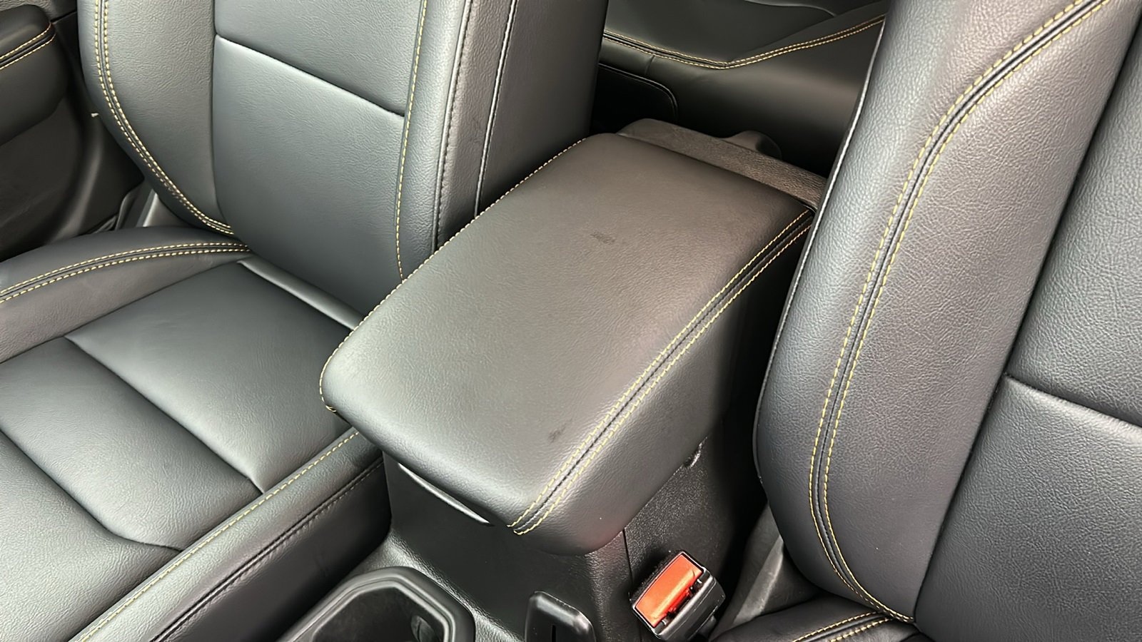 Used 2024 Jeep Wrangler Unlimited Sahara w/ Safety Group image 25