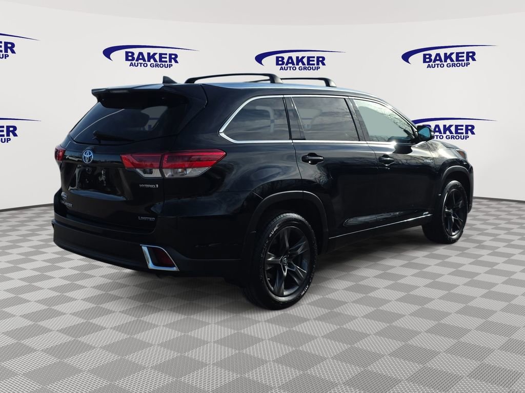 Used 2017 Toyota Highlander Limited Platinum image 5