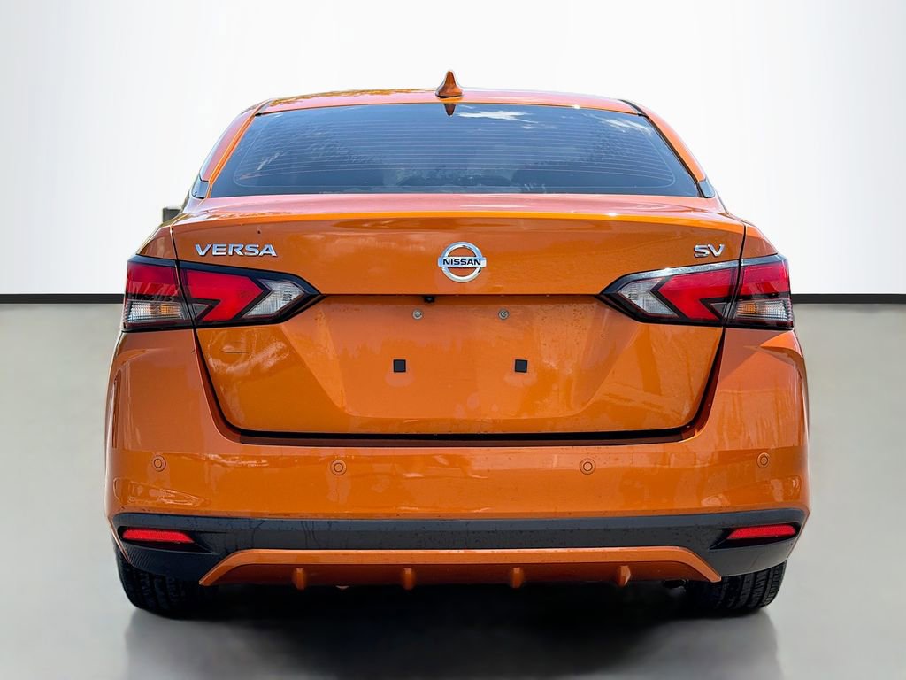 Used 2022 Nissan Versa SV image 6