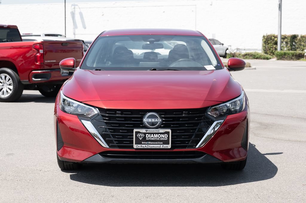 Used 2024 Nissan Sentra SV FWD image 2