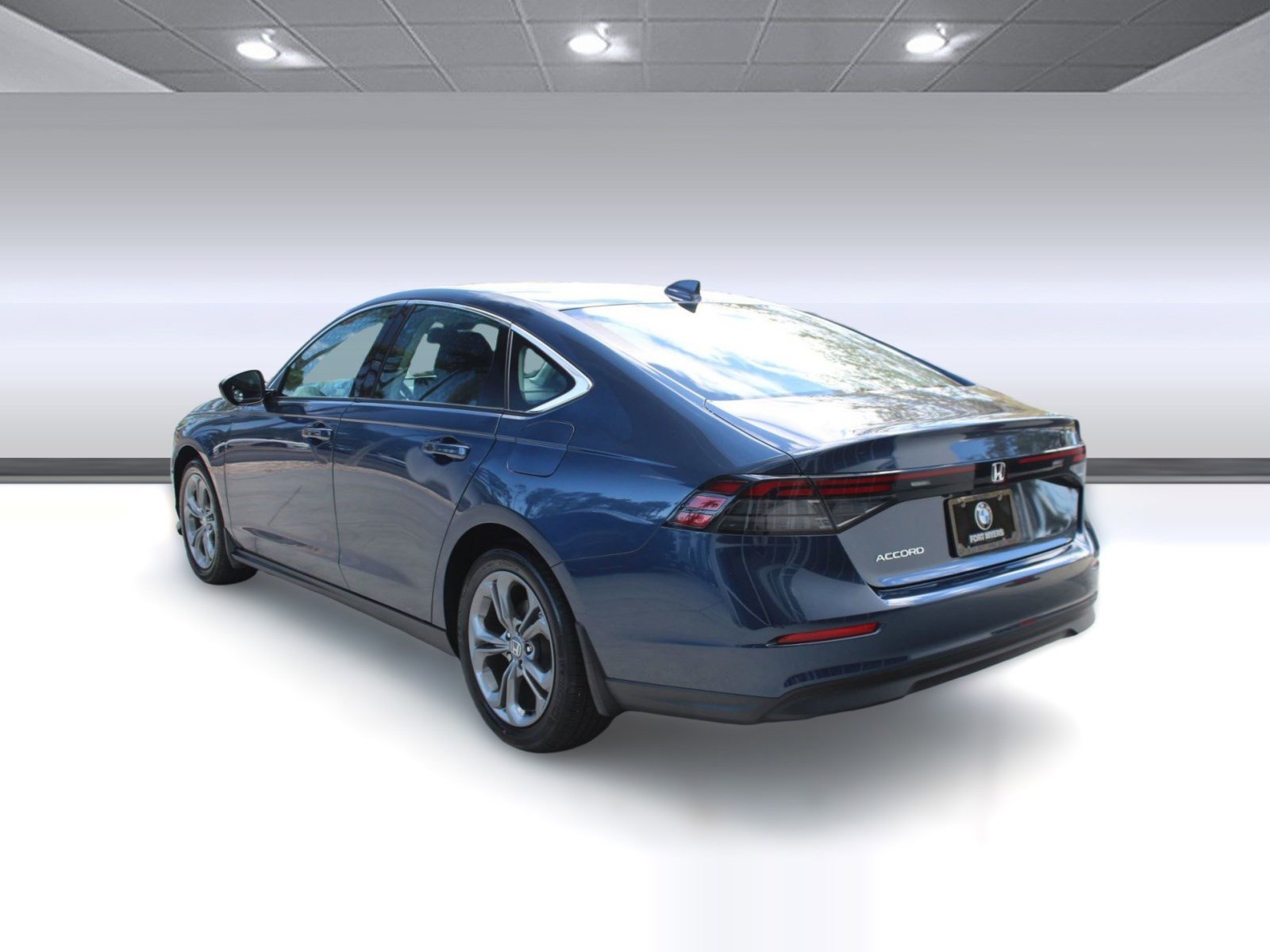 Used 2024 Honda Accord EX image 3