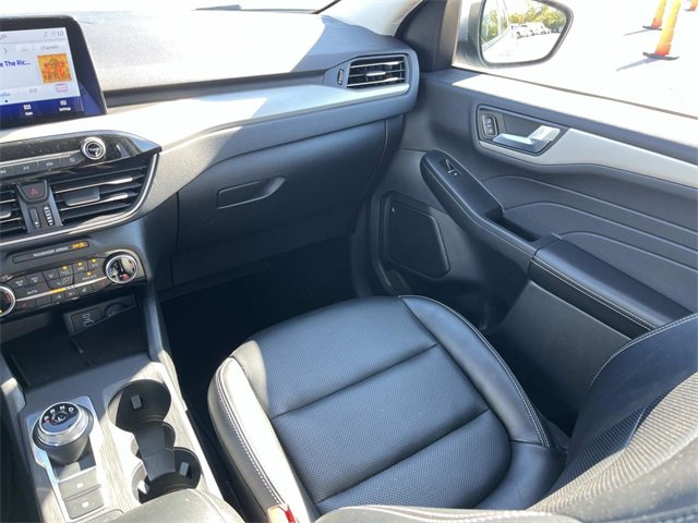 Used 2022 Ford Escape SEL w/ Technology Package image 15