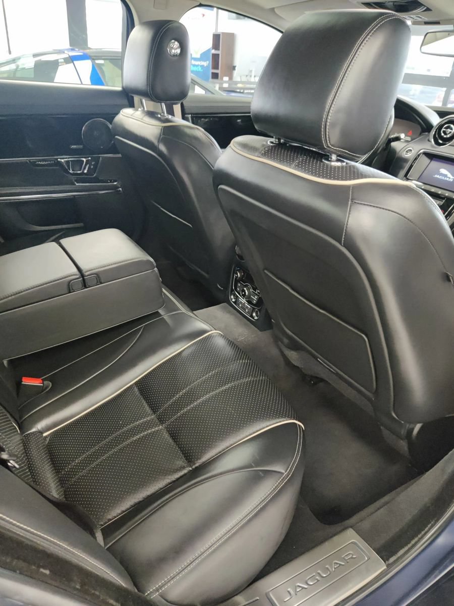 Used 2016 Jaguar XJ AWD/4WD image 17