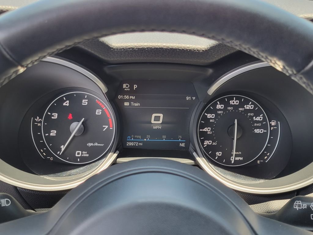 Used 2023 Alfa Romeo Stelvio Veloce AWD/4WD image 7