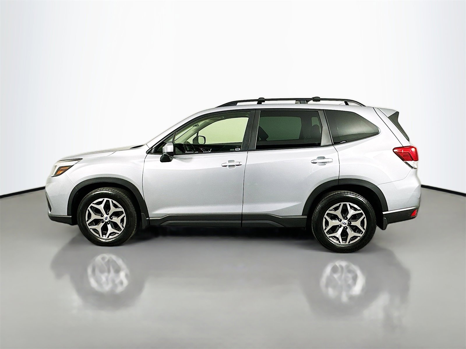 Used 2020 Subaru Forester Premium image 4