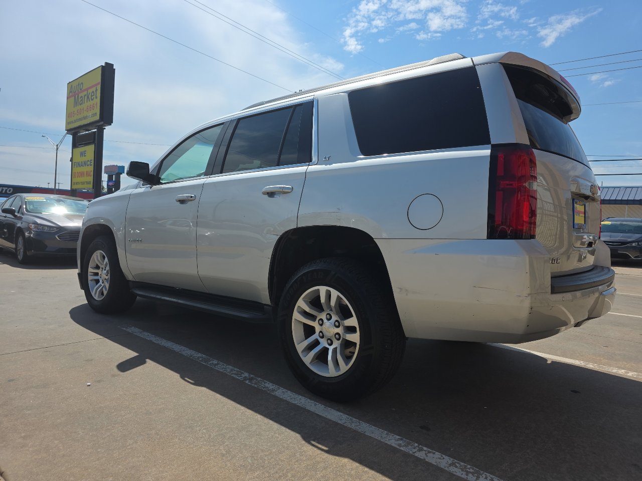 Used 2016 Chevrolet Tahoe LT w/ Luxury Package image 7