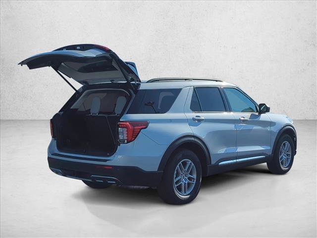 New 2025 Ford Explorer Active w/ Active Comfort Package image 2