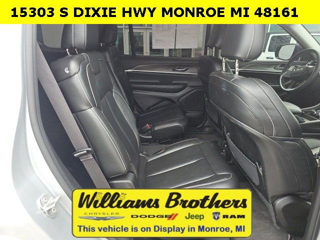 Used 2024 Jeep Grand Cherokee L Limited image 26