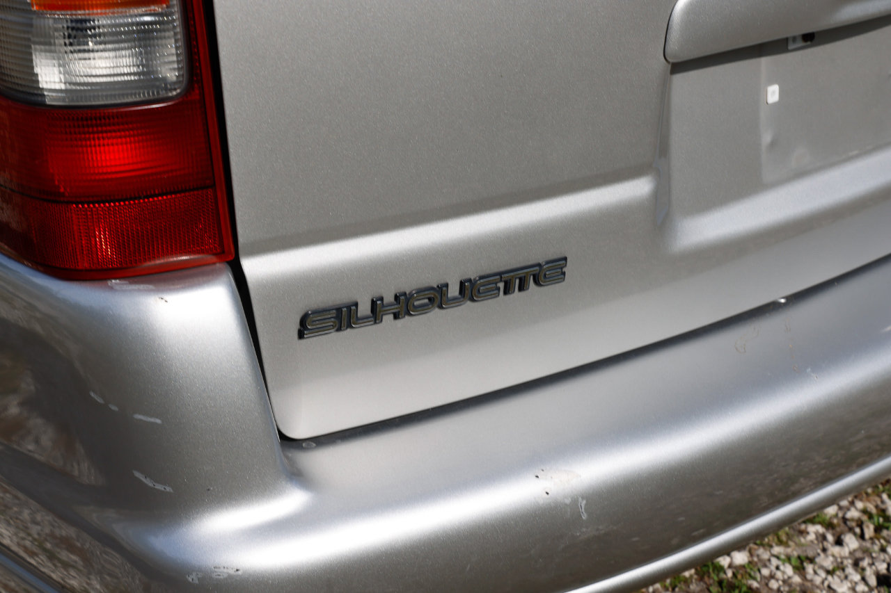 Used 2004 Oldsmobile Silhouette GL image 33