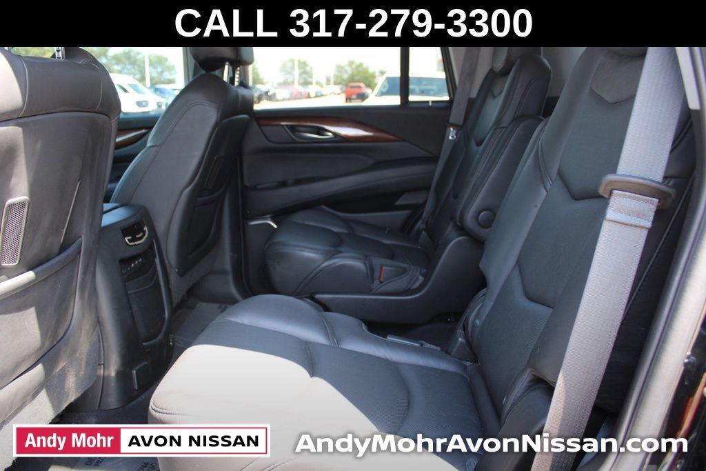 Used 2017 Cadillac Escalade Premium Luxury w/ LPO, Radiant Package AWD/4WD image 25