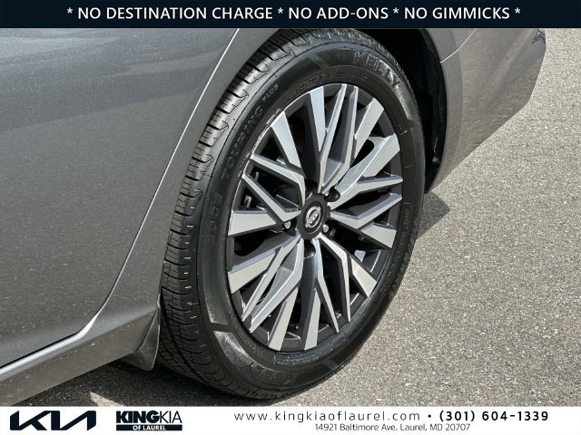 Used 2025 Nissan Altima 2.5 SV FWD image 30