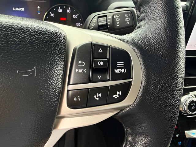 Used 2022 Ford Explorer Limited w/ Equipment Group 301A AWD/4WD image 22