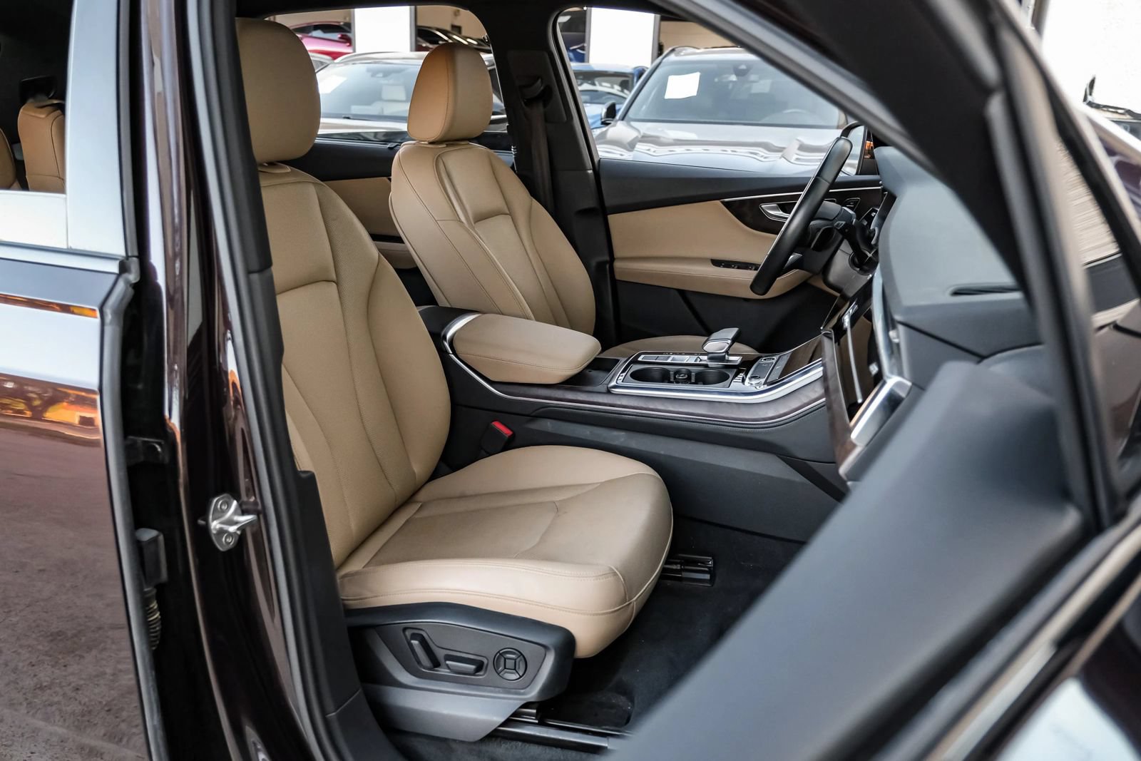 Used 2022 Audi Q7 3.0T Premium Plus AWD/4WD image 32