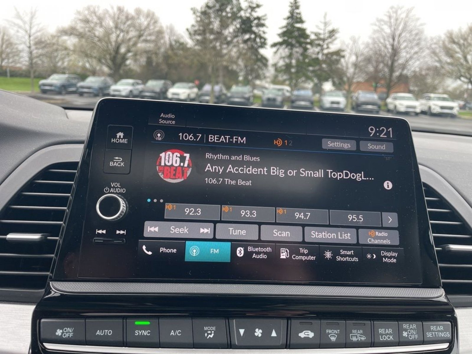 Certified 2025 Honda Odyssey EX-L image 12